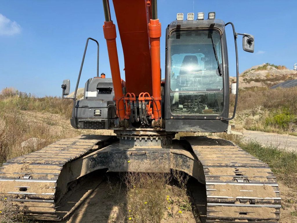 Hitachi ZX250LC-5B
