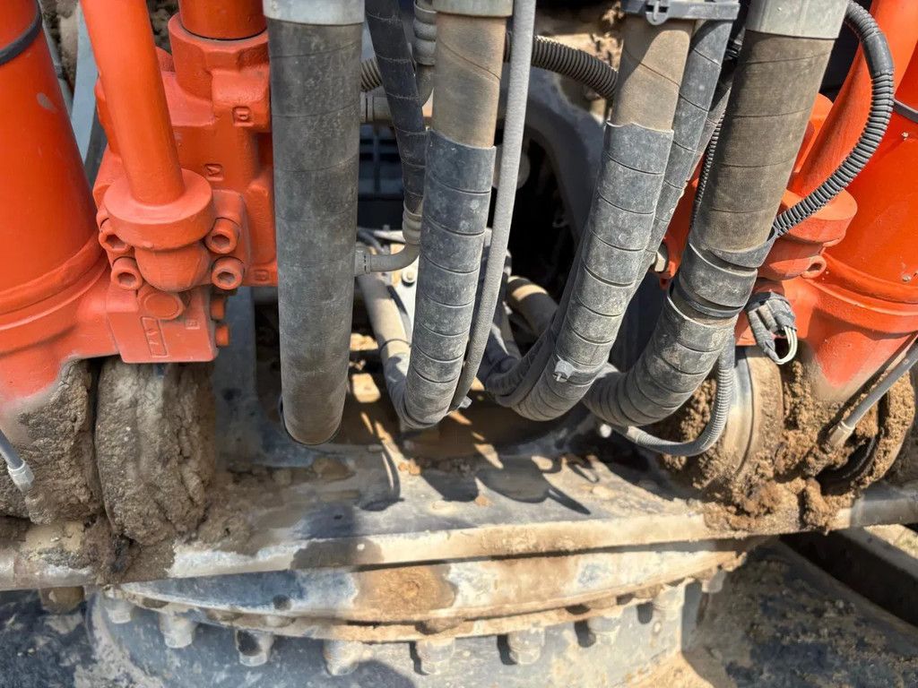 Hitachi ZX250LC-5B