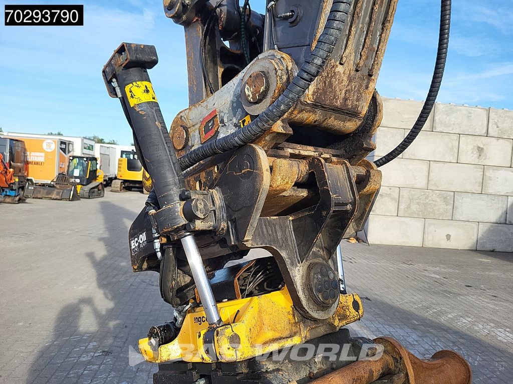 Volvo ECR355 E L Blade - Tiltrotator - 2 Buckets