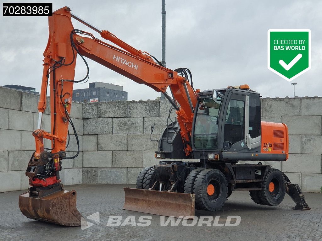 Hitachi ZX140W -3 OUTRIGGERS - ROTOTILT