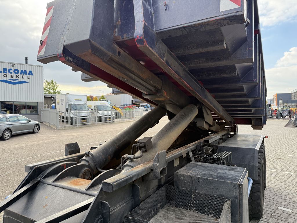 AJK HSV25-4930 Carrier met Container