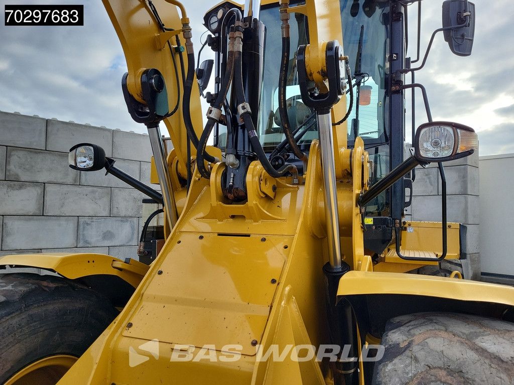 Caterpillar 930 M