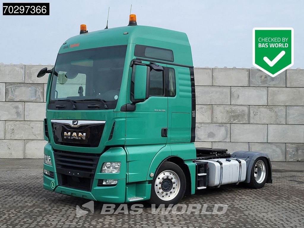 MAN TGX TGX 18.500 4X2 Mega XXL Retarder 2xTanks ACC Euro 6