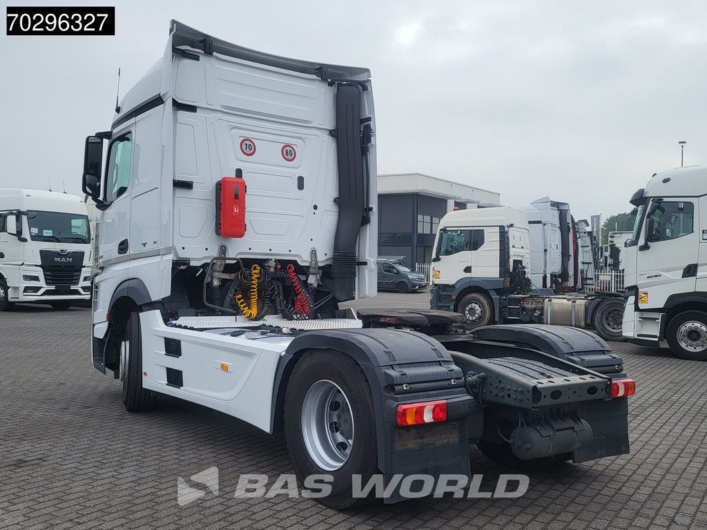 Mercedes Actros Actros 1845 4X2 StreamSpace Retarder ADR 2xTanks Euro 6
