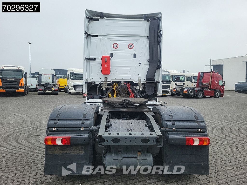 Mercedes Actros Actros 1845 4X2 StreamSpace Retarder ADR 2xTanks Euro 6