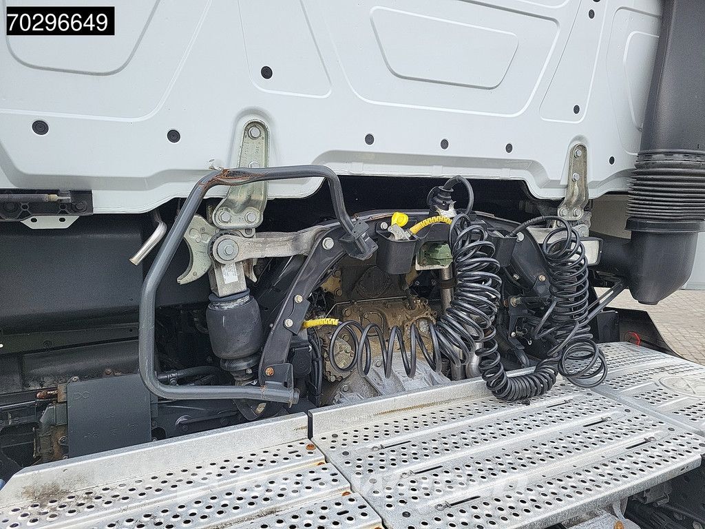 Mercedes Actros 1848 4X2 BigSpace Retarder Xenon Standklima ACC Navi Euro 6