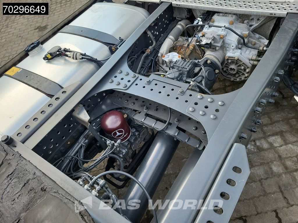 Mercedes Actros 1848 4X2 BigSpace Retarder Xenon Standklima ACC Navi Euro 6