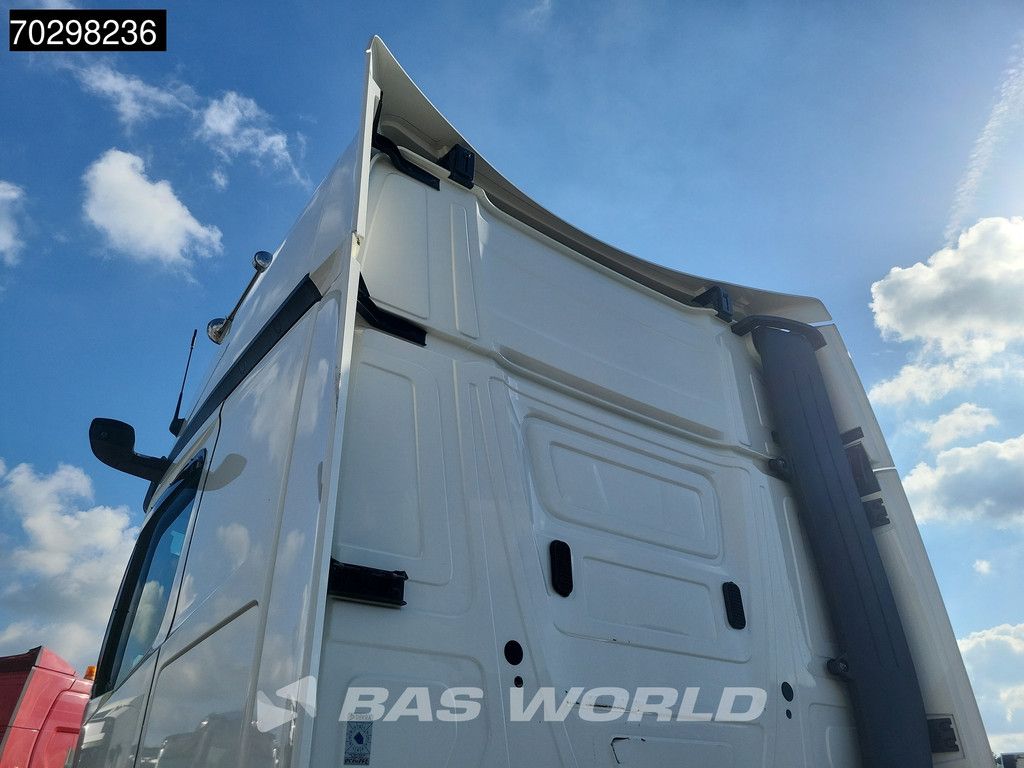 Mercedes Actros 1845 4X2 Mega Retarder 2xTanks ACC Standklima Euro 6