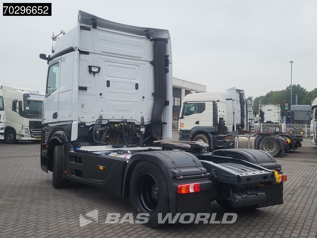 Mercedes Actros 1848 4X2 BigSpace Retarder Standklima ACC Xenon Euro 6
