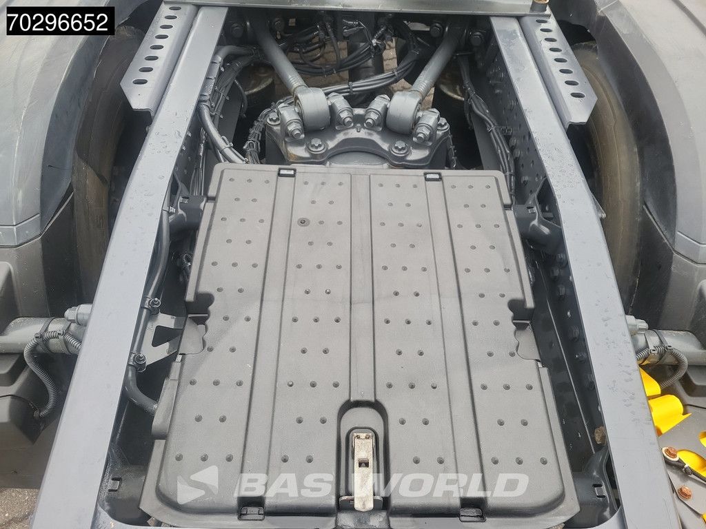 Mercedes Actros 1848 4X2 BigSpace Retarder Standklima ACC Xenon Euro 6