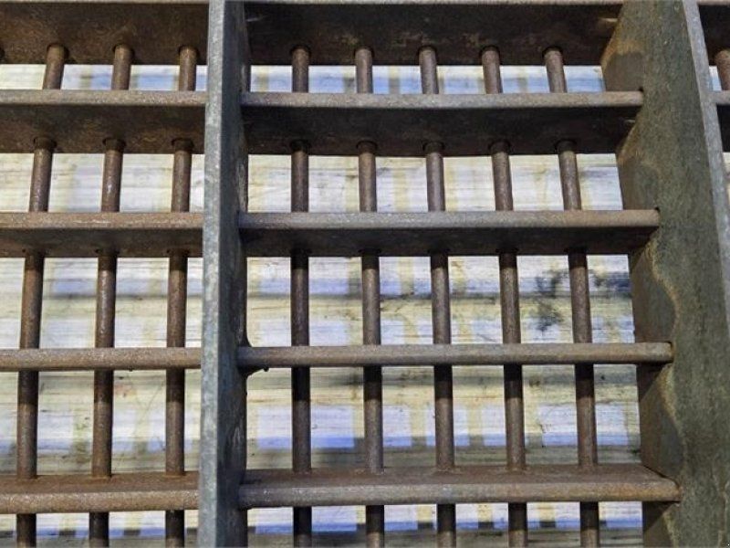 Case 8010