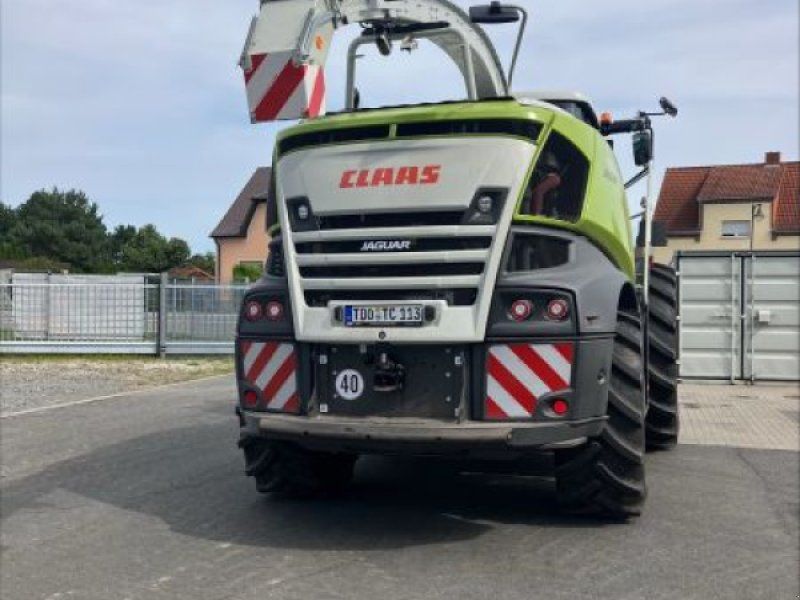 Claas HÄCKSLER JAGUAR 950
