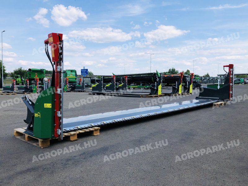 John Deere 625R 7,6 meter rape tension with 2 side knives
