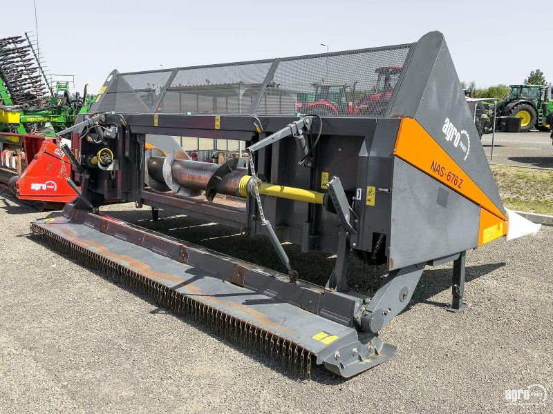 NAS 676 Z sunflower header, with chopper for John Deere s
