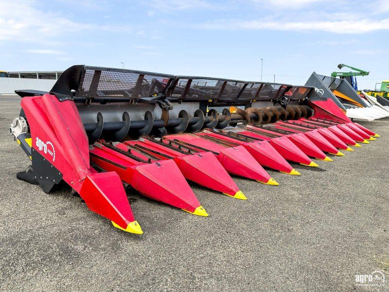 Geringhoff SF Horizon 1230/FB 12-row sunflower header with John Deere and C