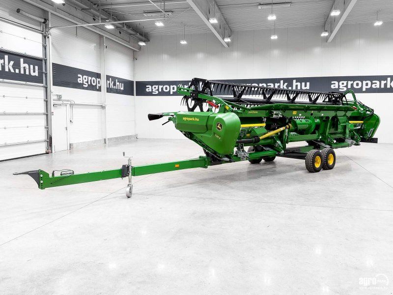John Deere 725X 7,6 m variable depth grain header, rape side knives, transp