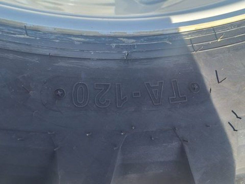 Trinker 230/95R32