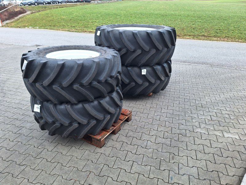 Firestone 600/65R34+480/65R24