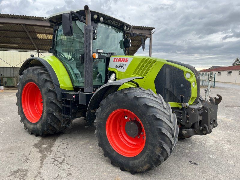 Claas ARION 620 CIS