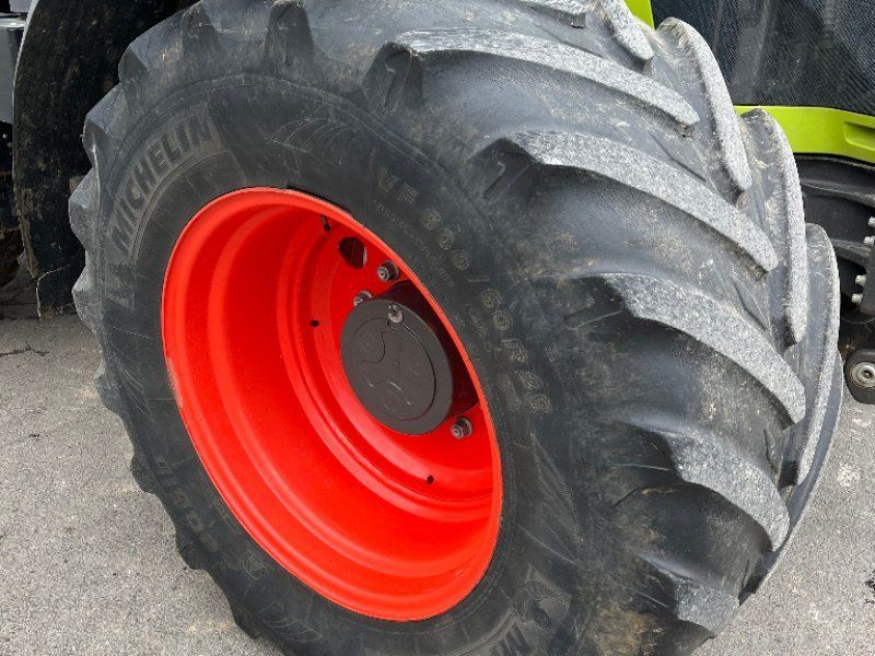 Claas ARION 620 CIS