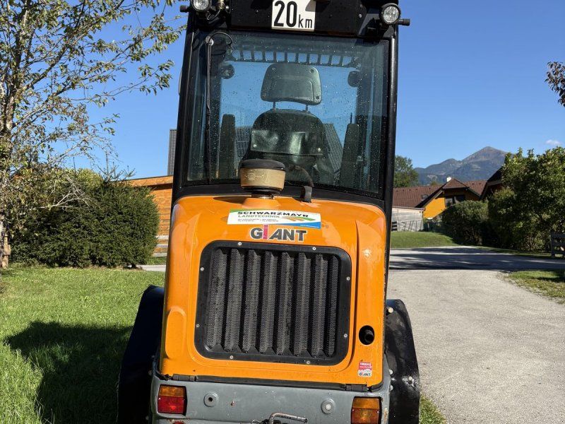 Giant Hoflader 452T X-tra, Privatverk