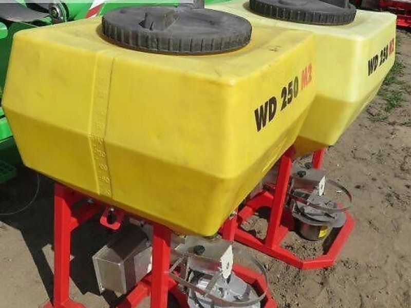 Planting unit Siewnik poplonów 250 l USZKODZONY / DOSTĘPNY OD RĘ