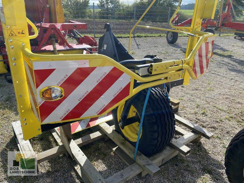 Kemper 400F StalkBuster Komfort Zusatzfahrwerk JD 460 SB