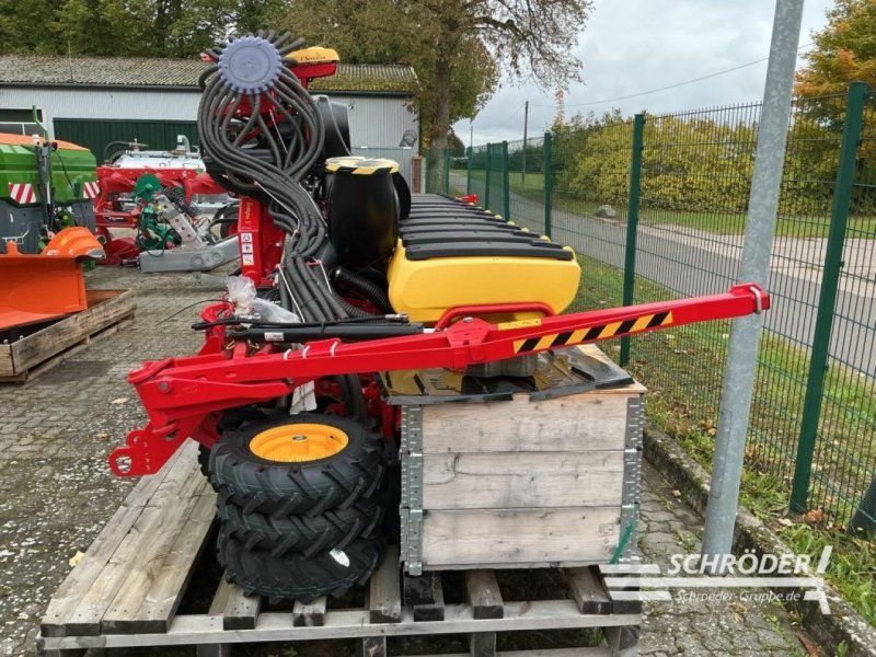 Väderstad MASCHINE | TEMPO TPV 12 + FH 2200