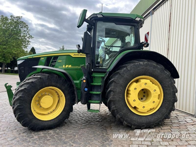 John Deere 7R 310