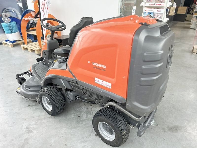 Husqvarna Rider RC 320Ts AWD