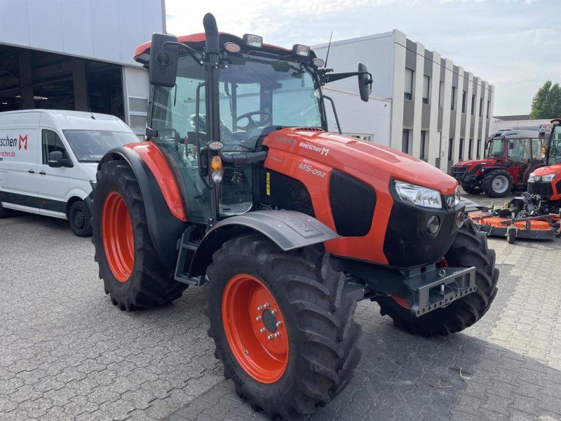 Kubota M5-092