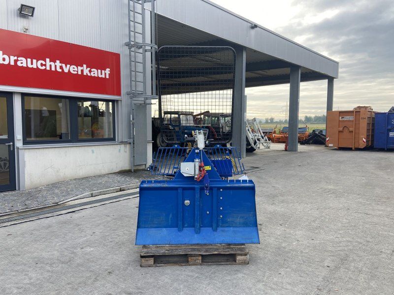 Kienesberger 5,5 T + Seilausstoß + Funk