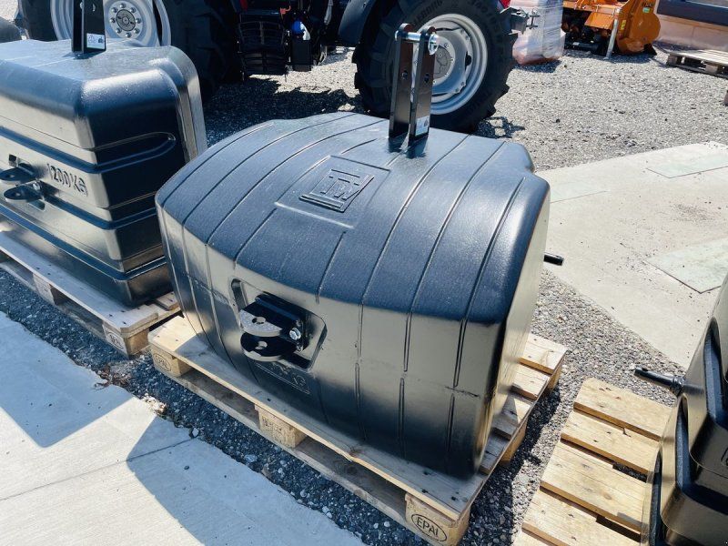 Massey Ferguson Beton  NG 1100 kg