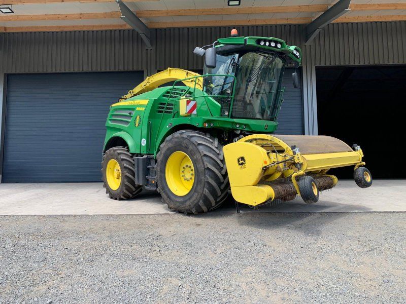 John Deere 8400i