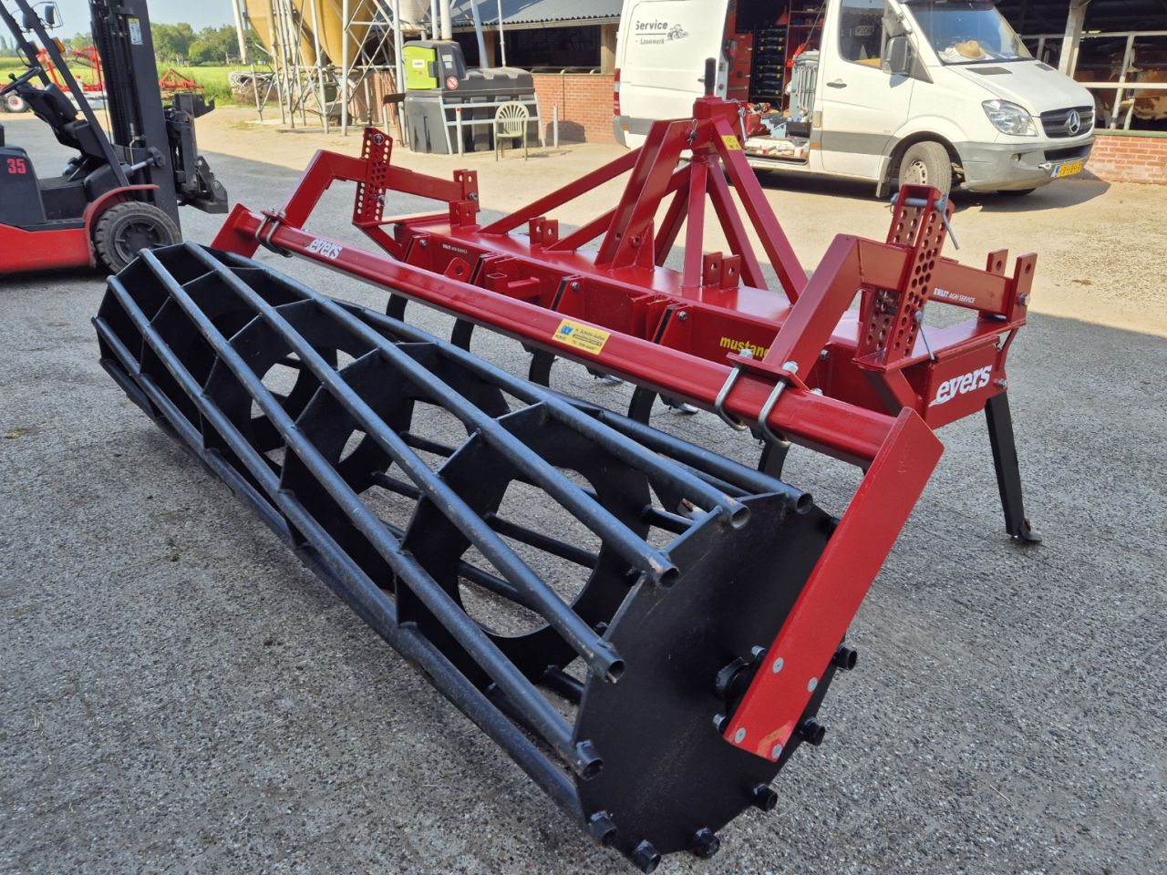 Evers Mustang cultivator