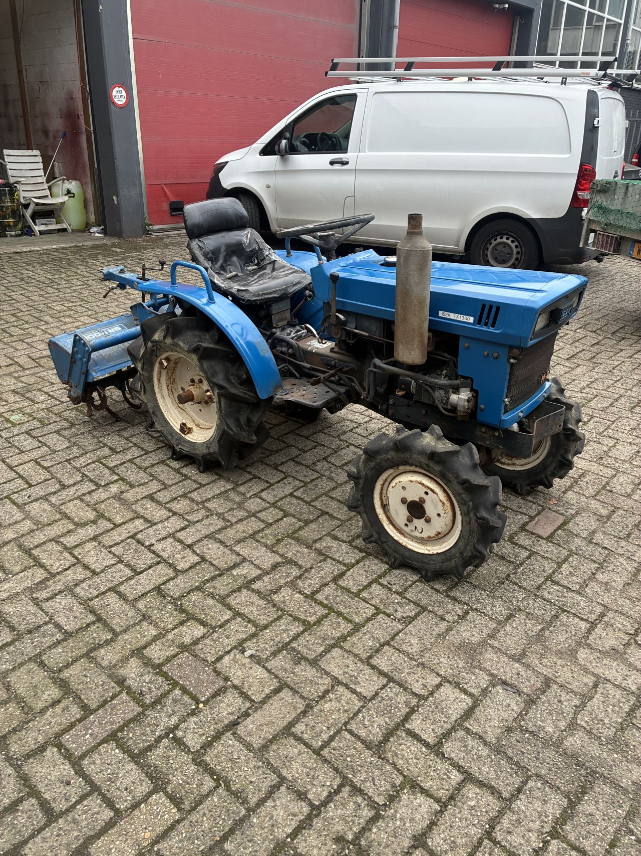 Iseki tx1300f met grondfrees