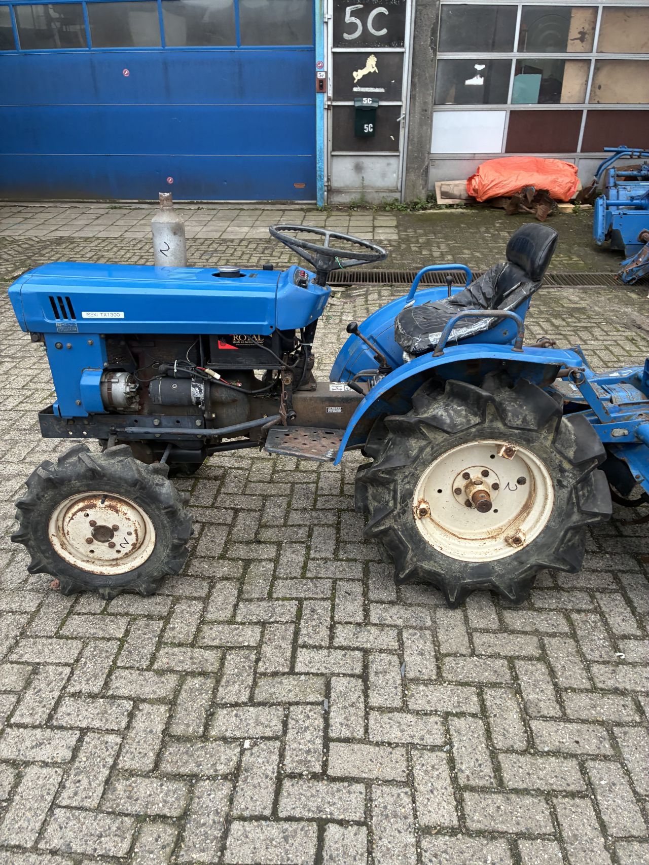 Iseki tx1300f met grondfrees