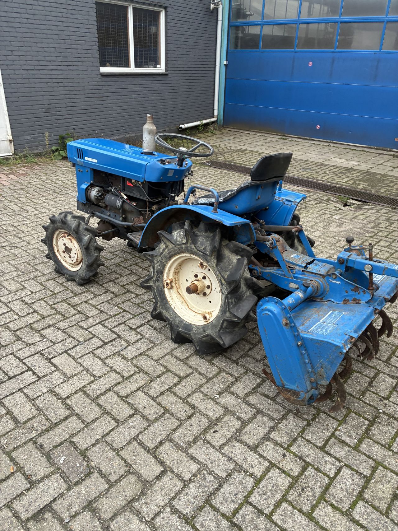 Iseki tx1300f met grondfrees