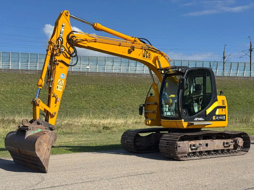 JCB JZ 140 LC