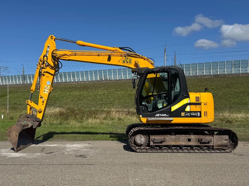 JCB JZ 140 LC