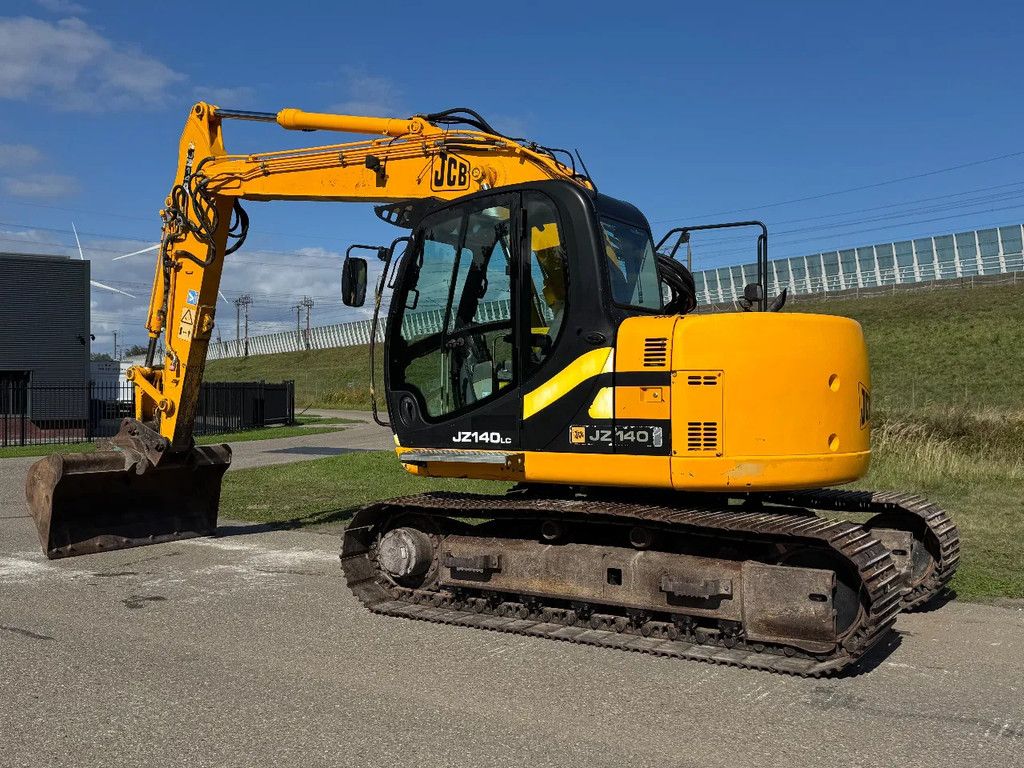 JCB JZ 140 LC
