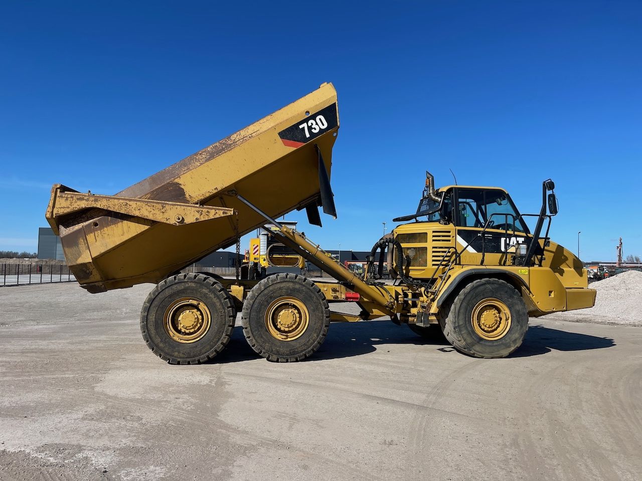 Caterpillar 730