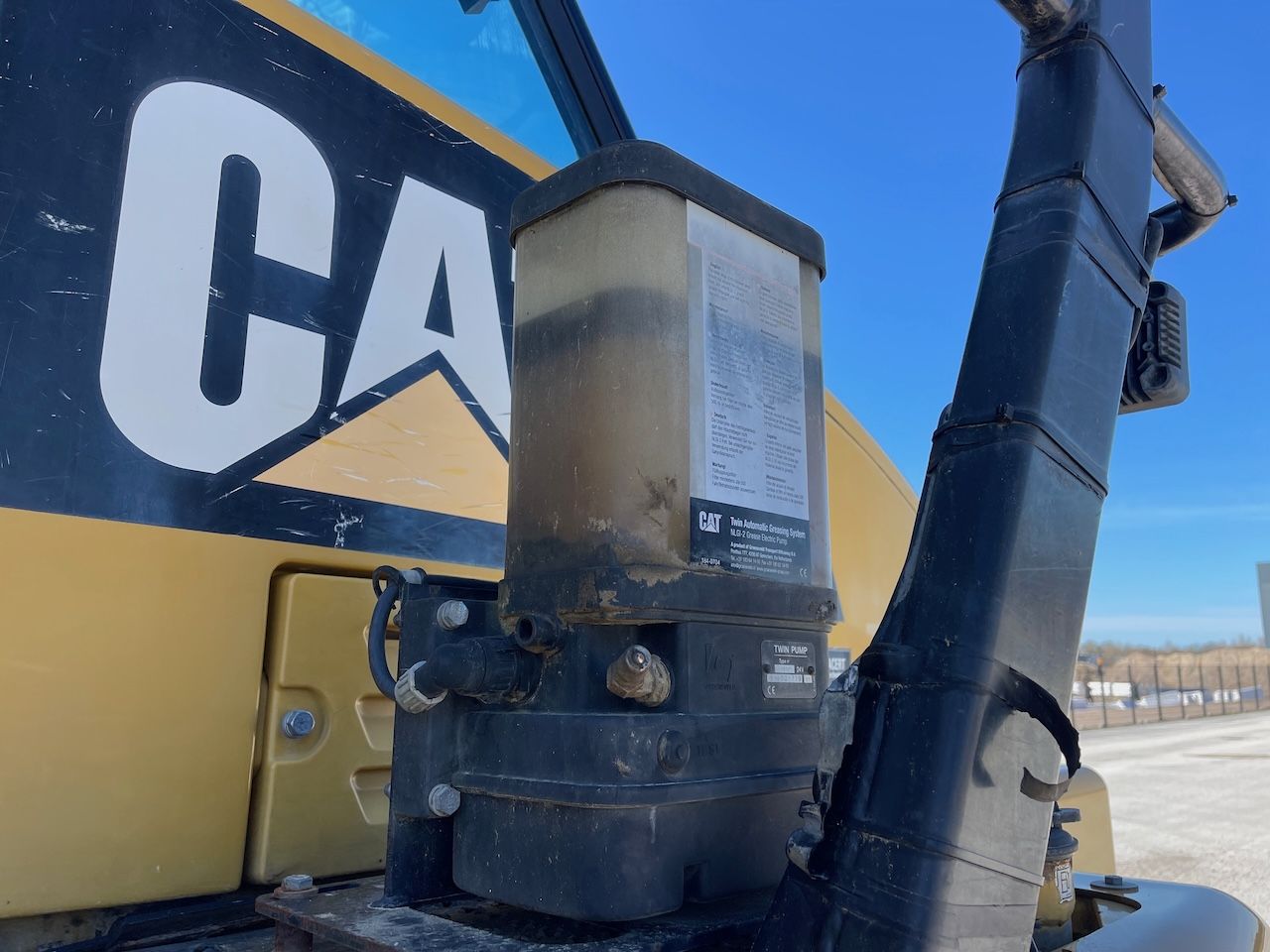 Caterpillar 730