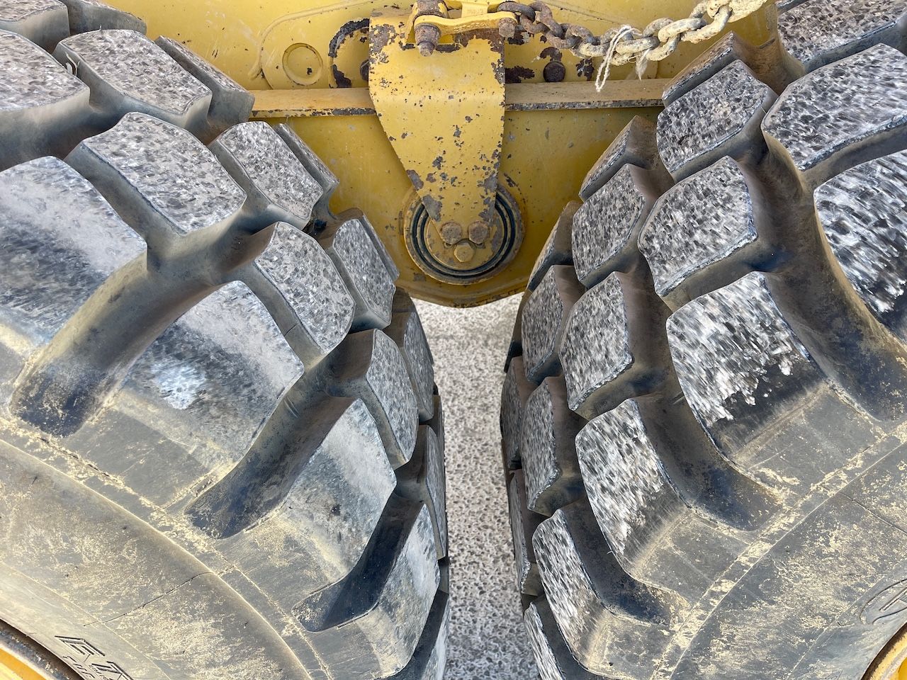 Caterpillar 730