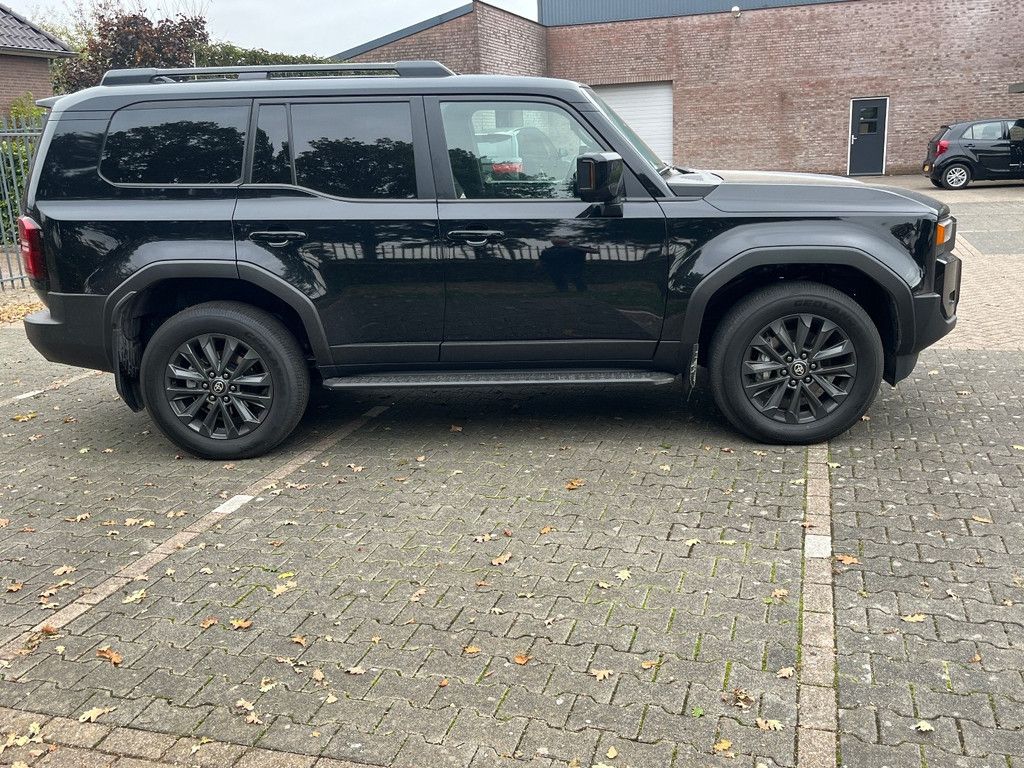 Toyota TOYOTA LAND CRUISER VAN WG4136-A