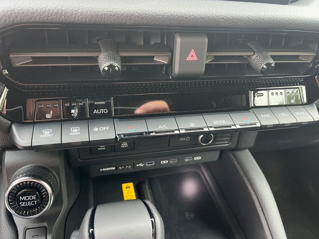 Toyota TOYOTA LAND CRUISER VAN WG4136-A