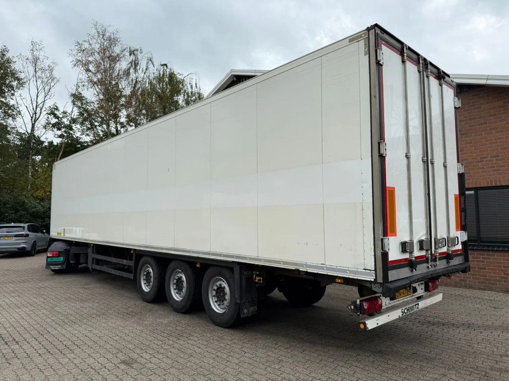 Schmitz Cargobull SKO 24 5x Vleeshaken Rohrbahnen Fleisch Carrier Vector 1950 MT NL Trailer
