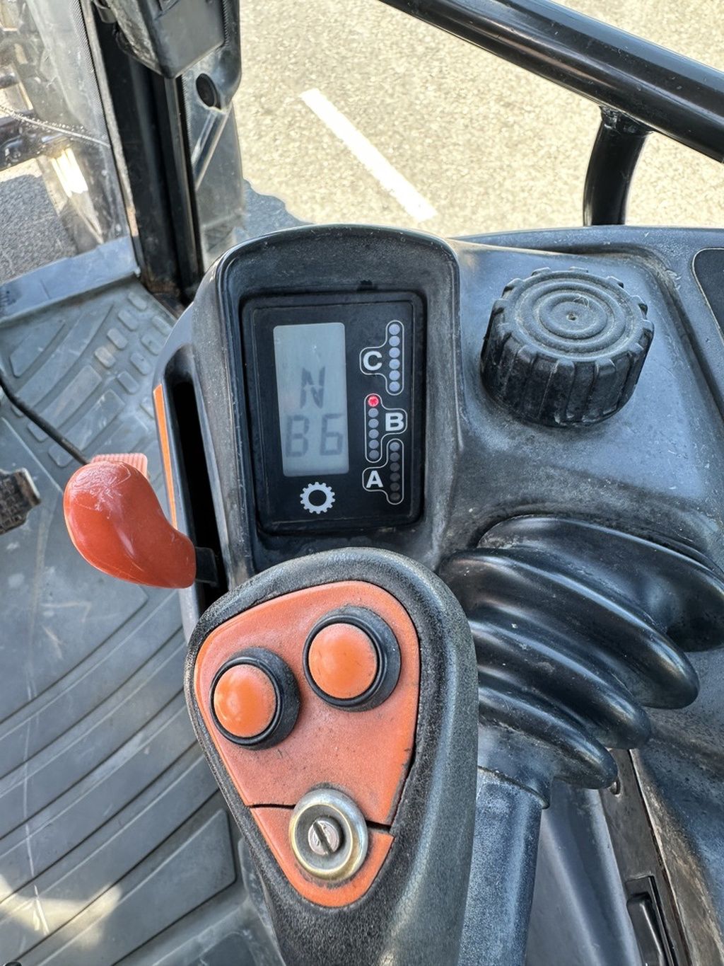 New Holland 8260