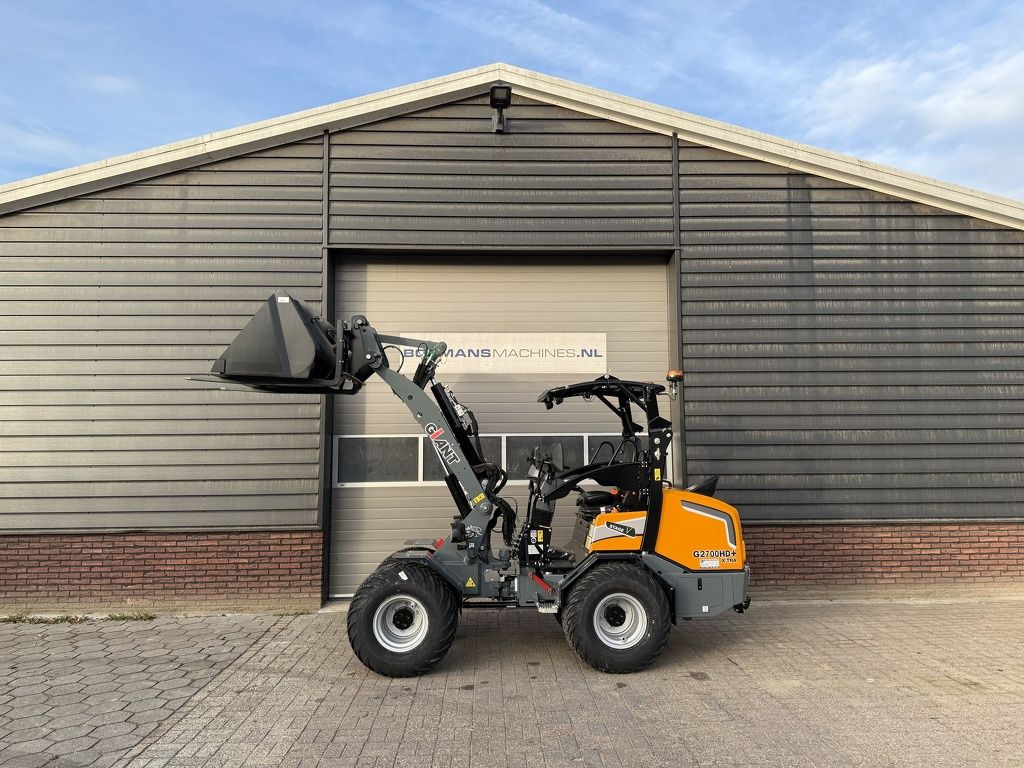GIANT G2700 X-TRA HD+ minishovel NIEUW met LED verlichting