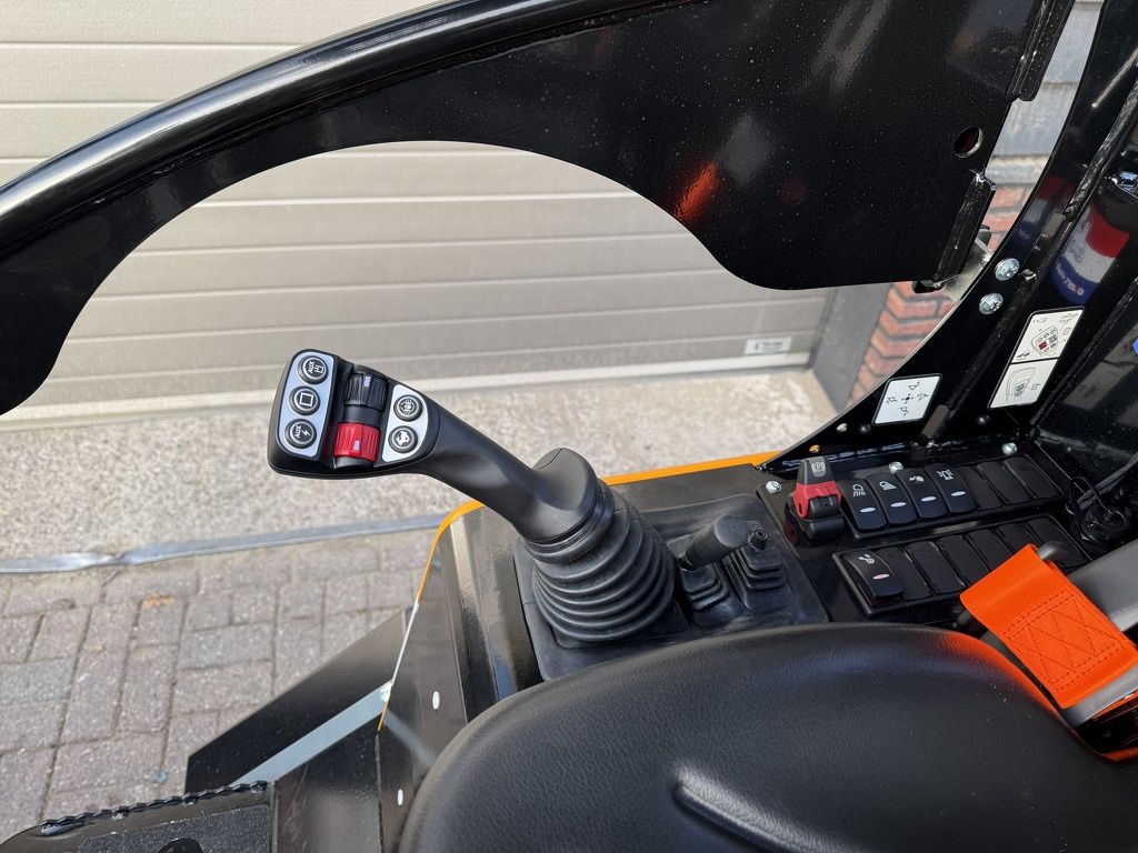 GIANT G2700 X-TRA HD+ minishovel NIEUW met LED verlichting